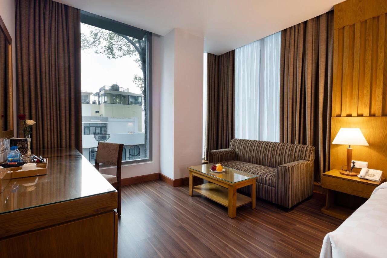 เอเดนสตาร์ ไซ่ง่อน โฮเทล แอนด์ สปา Hotel โฮจิมินห์ซิตี้ ภายนอก รูปภาพ