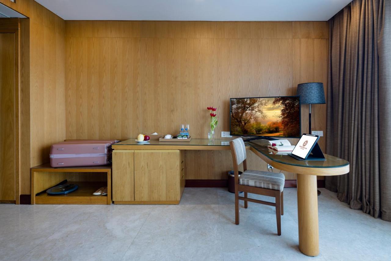 เอเดนสตาร์ ไซ่ง่อน โฮเทล แอนด์ สปา Hotel โฮจิมินห์ซิตี้ ภายนอก รูปภาพ